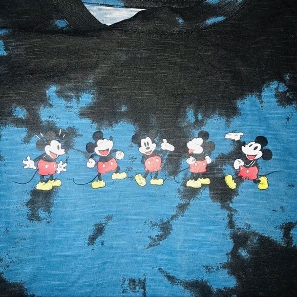 Disney long sleeve T-shirt NWOT - Picture 3 of 3